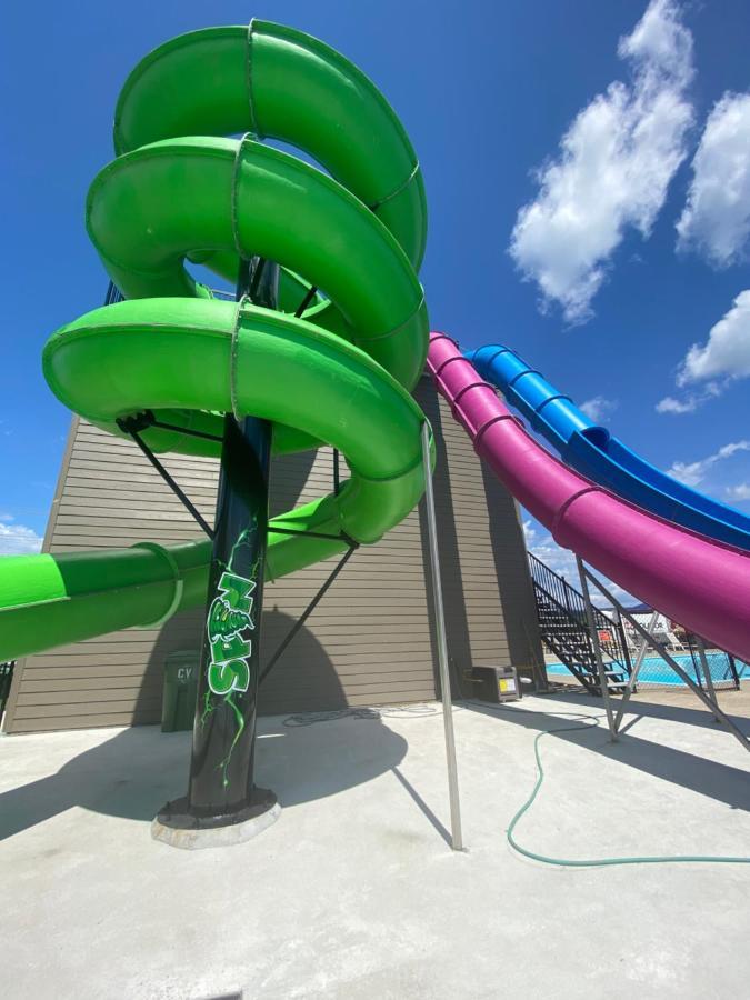 Condo Avec Parc Aquatique ! Beaupré Exterior foto